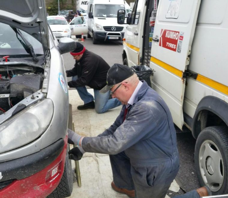 <span class="light">Service</span> Crew, James McGreal & Sean McHugh Hard at   work